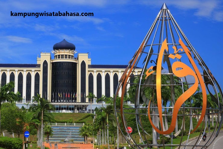 Daftar Universitas Terbaik Kuala Lumpur 2023, Wajib Simak!