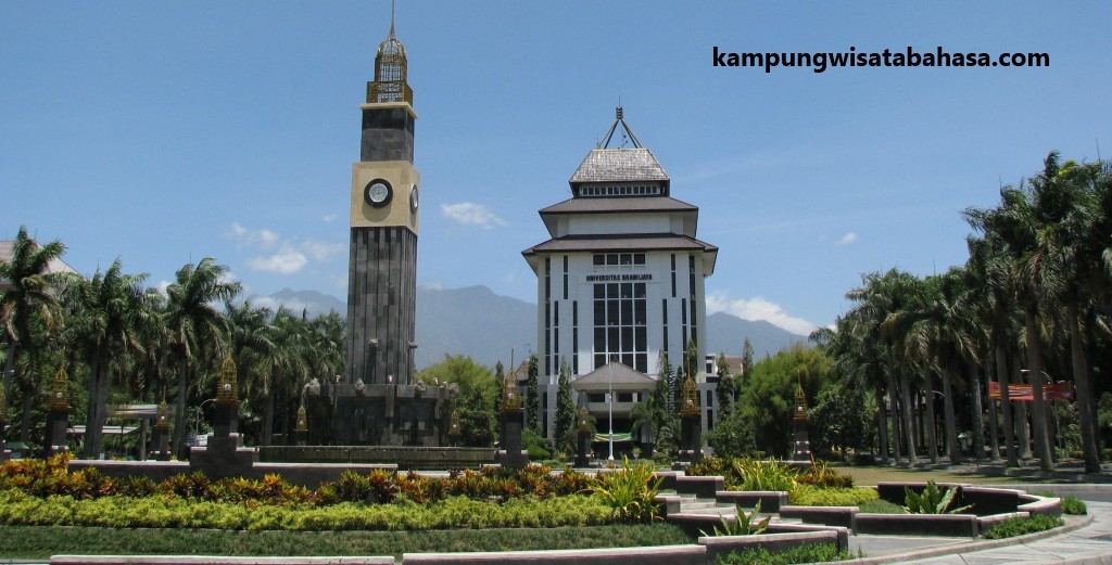 Daftar Universitas Terbaik Malang 2023, Adakah Kampusmu?