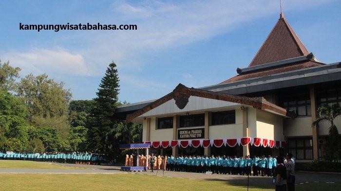 5 Universitas Negeri dan Swasta Terbaik Solo 2023